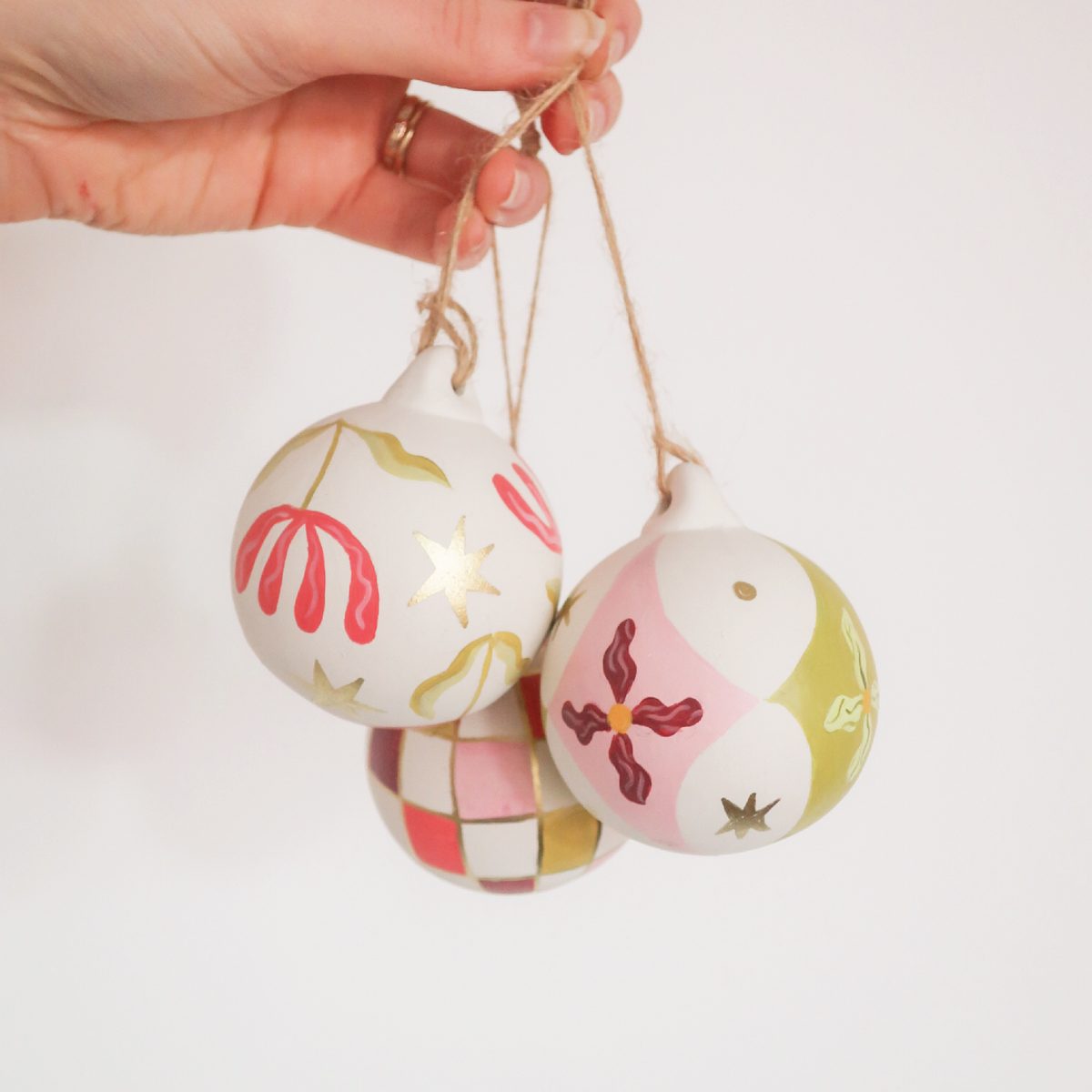 Bauble Painting