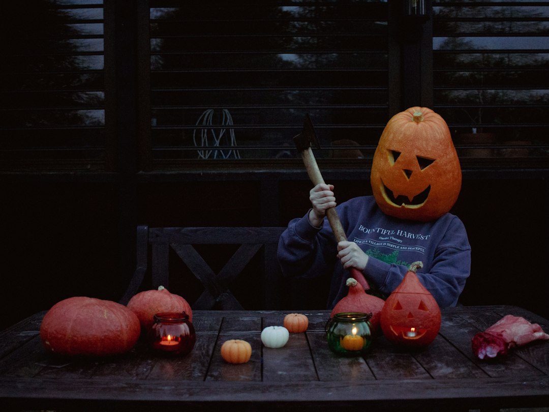 Halloween Kids Party at the Holmbush Inn