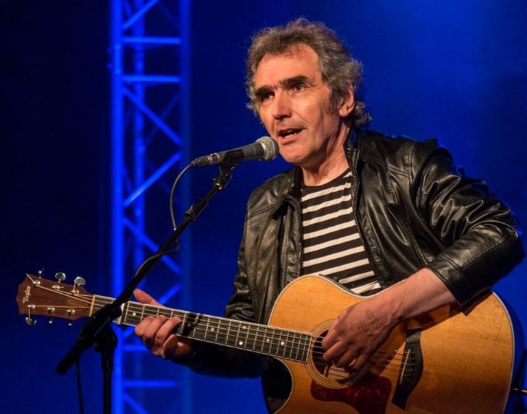 Jez Lowe at Bodmin Folk Club