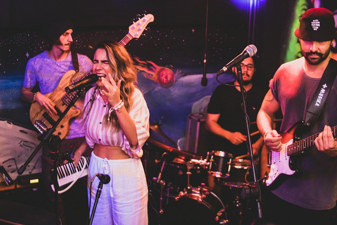 Liz Jones & Broken Windows at The Acorn