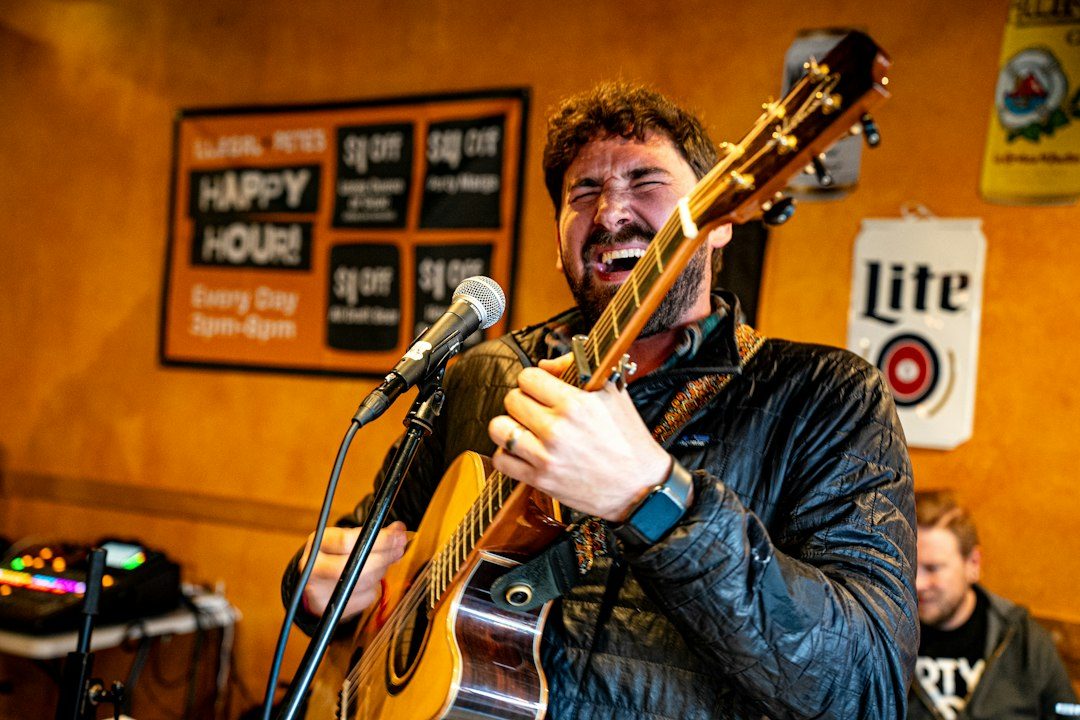 Taylor Latham Live at Pennycomequick